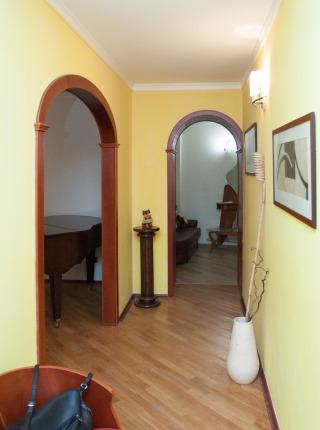       ( 2)