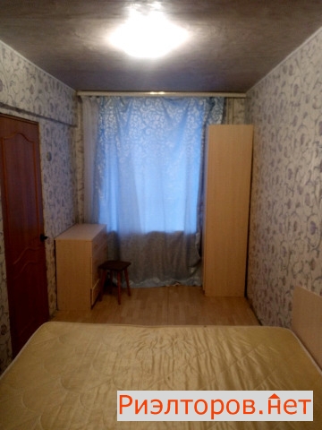      ( 4)