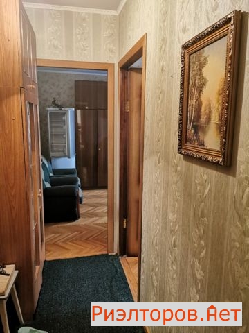     261 ( 18)