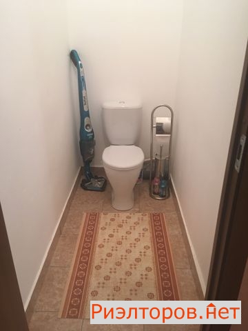      ( 4)