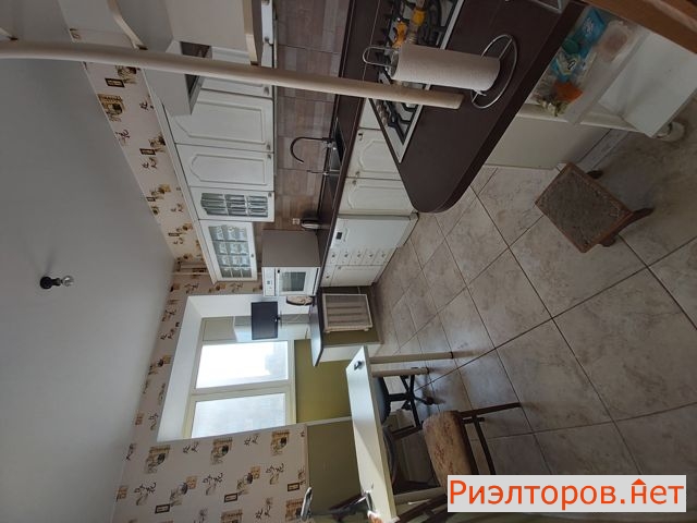 ������ �������� ����� ������������� 10�3 (���� �6)