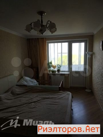     1302 ( 4)