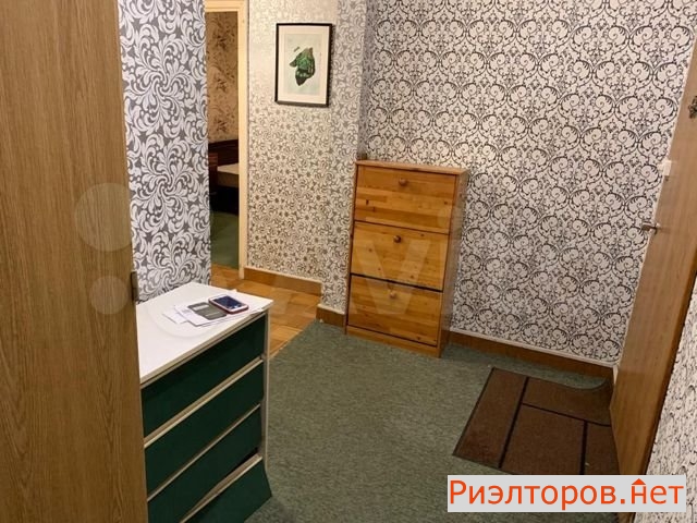   ( 4)