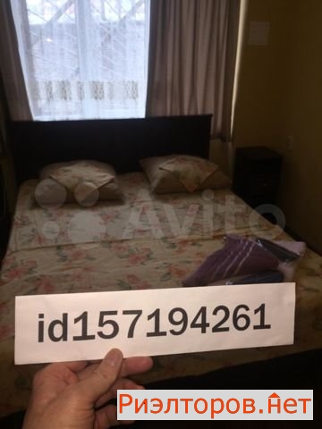      ( 4)