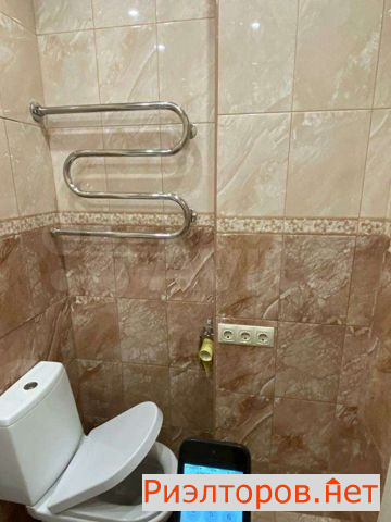        ( 4)