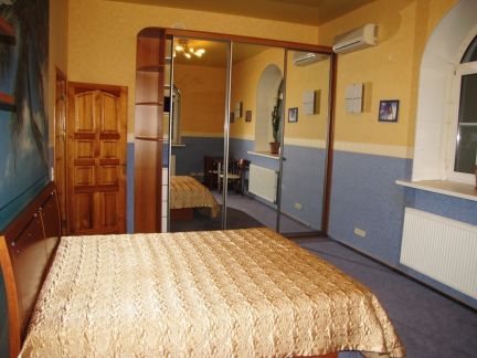 ����� ��� 60 ����� ��������� �. �������1 � ����������� 79 (���� �9)