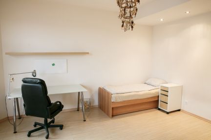 ����� ��� ��������� � ������� �� 18 �� �� ���� (���� �12)