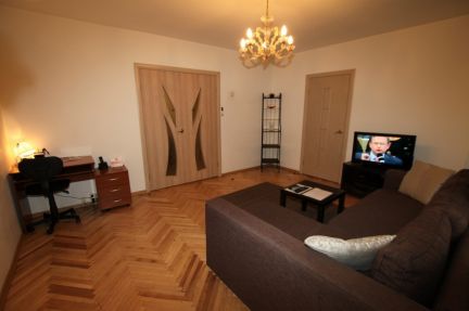 ����� �������� ��������� ��. �������-������������ �.18 20 (���� �16)