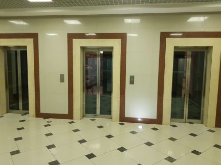     w plaza ( 2)
