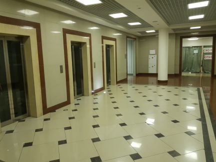     w plaza ( 3)