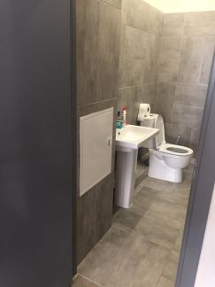      ( 2)