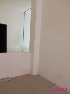     ( 4)