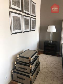     ( 10)