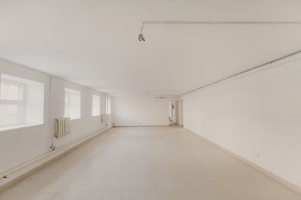    ( 2)