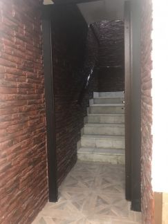     ( 10)