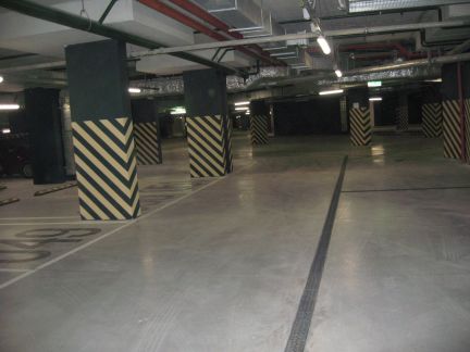       ( 2)