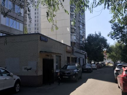       ( 4)