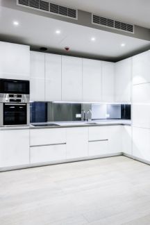 ������ ����������� � �� neva towers (���� �13)