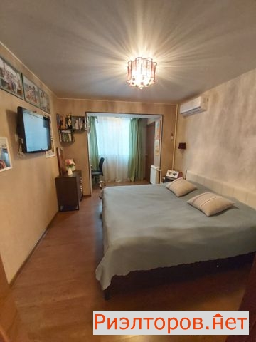 ������ �������� ����� ���������� 10�2 (���� �5)