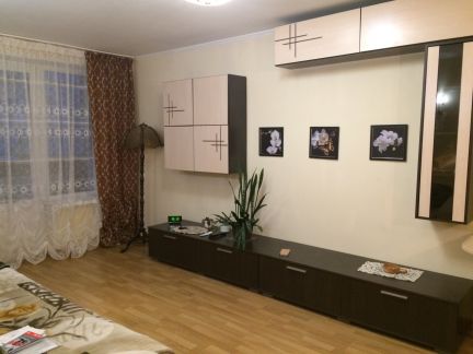 ����� �������� 15-� �������� ����� 42�8 (���� �2)